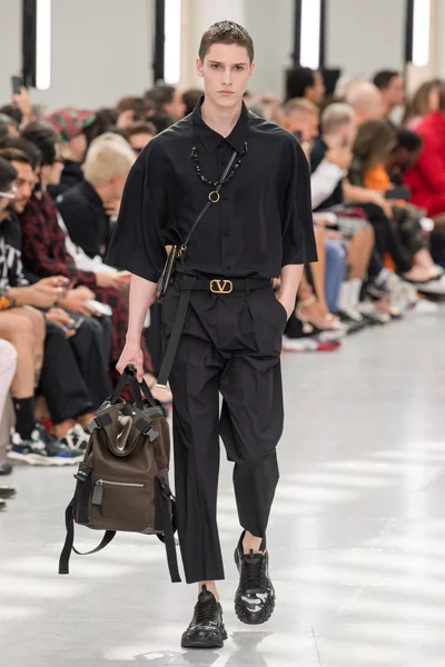 Look 39